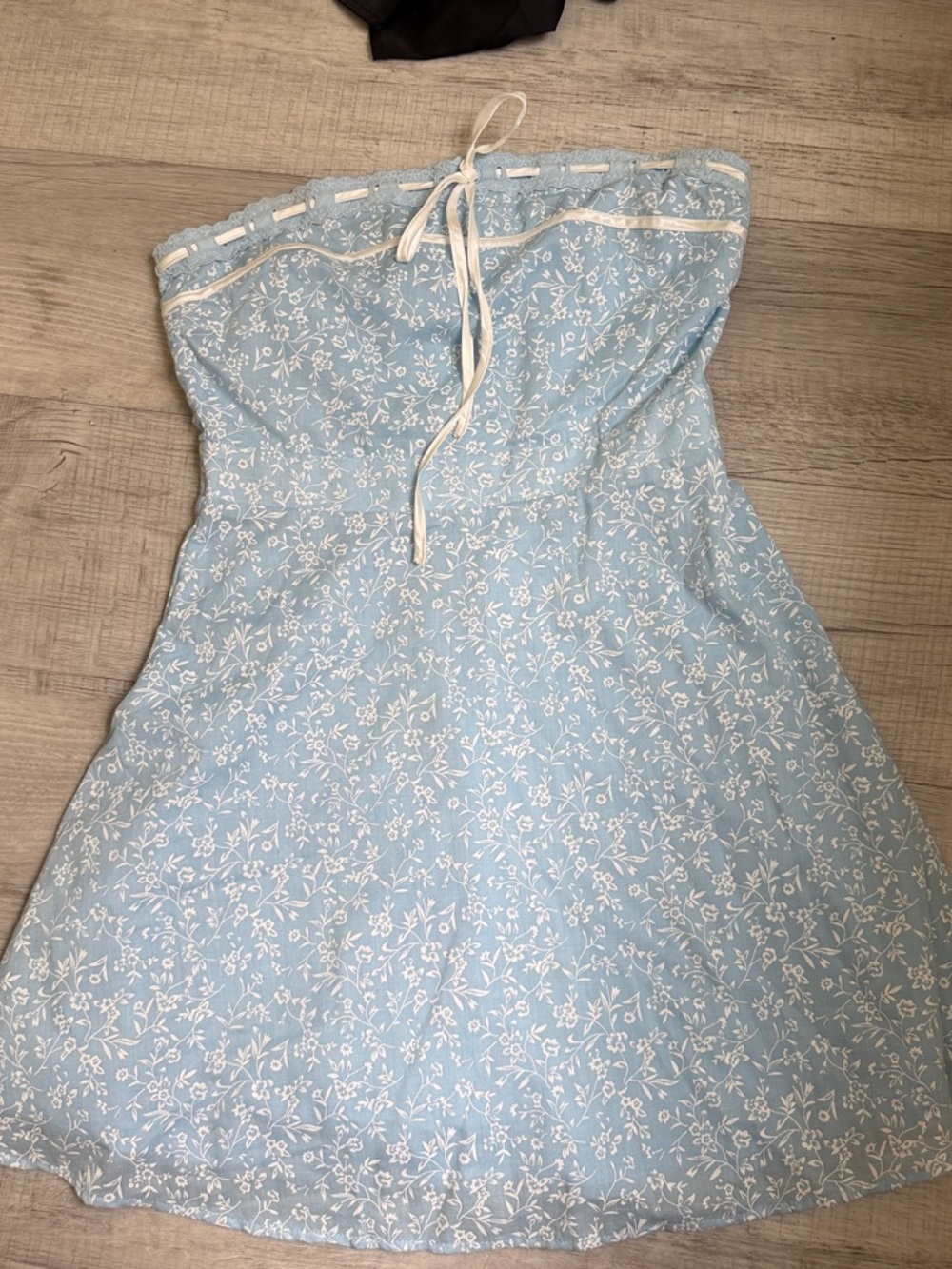 Lulu's Pale Blue Strapless Floral Tie-Front Dress